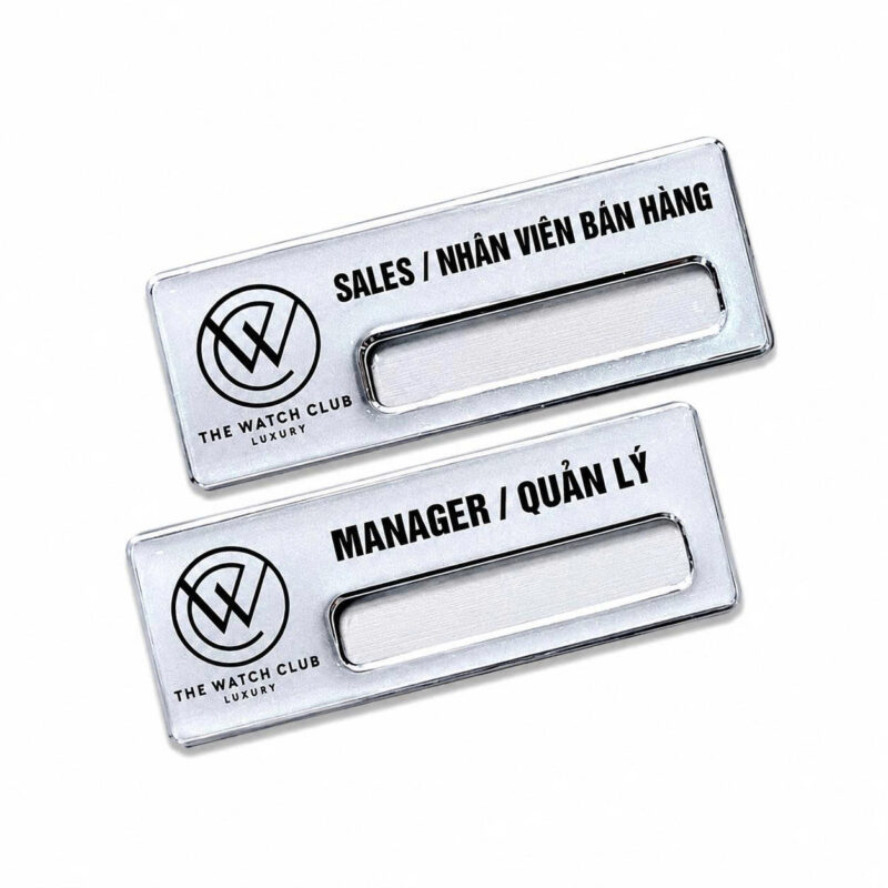 Thẻ tên thay tên màu bạc