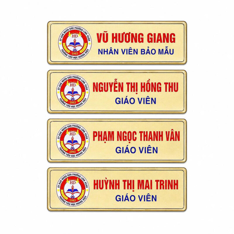 Thẻ tên in theo yêu cầu