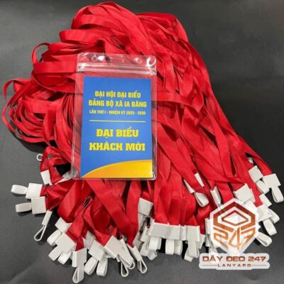 Trọn bộ dây, thẻ đeo và bao đựng